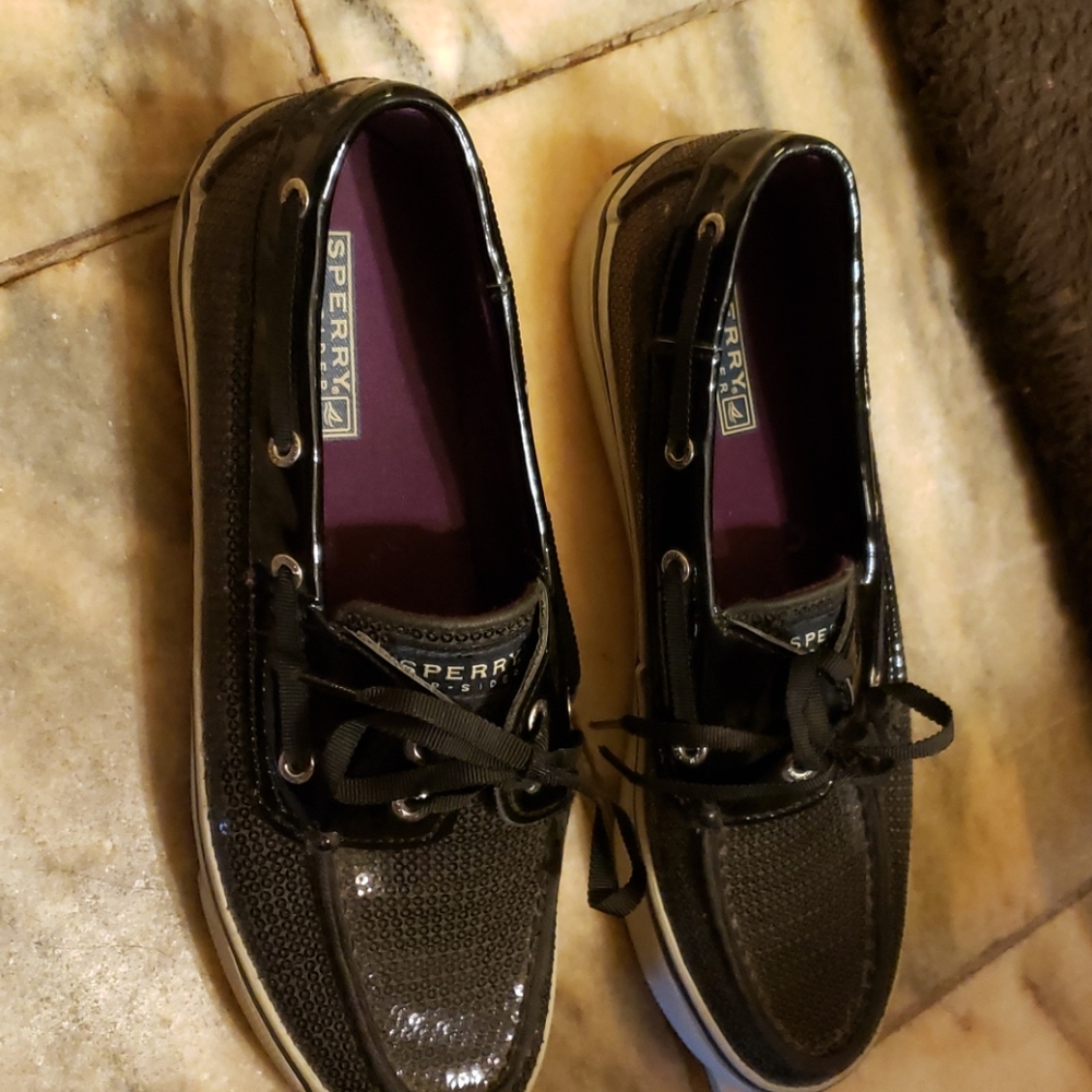 Shoes - Picture 5 of 5